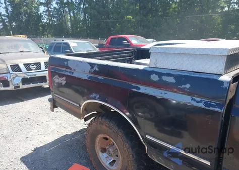 1993 Ford F150 from USA, damaged, VIN 1FTEF14H6PNA09664